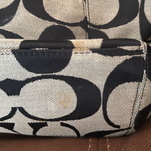 Coach Handbag Classic Signature C Design - Picture 7 of 12